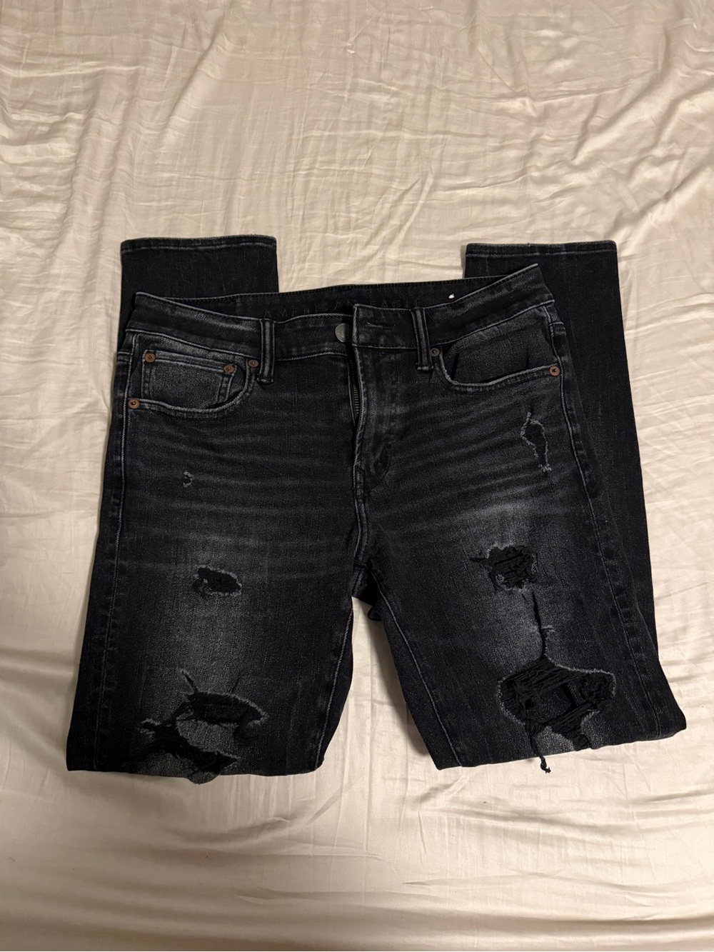 American Eagle Men's Distressed Black Ripped Jeans